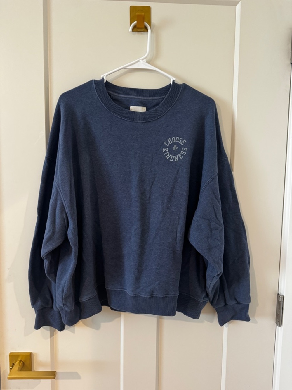 American Eagle Navy "Choose Kindness" Crewneck Sweatshirt large